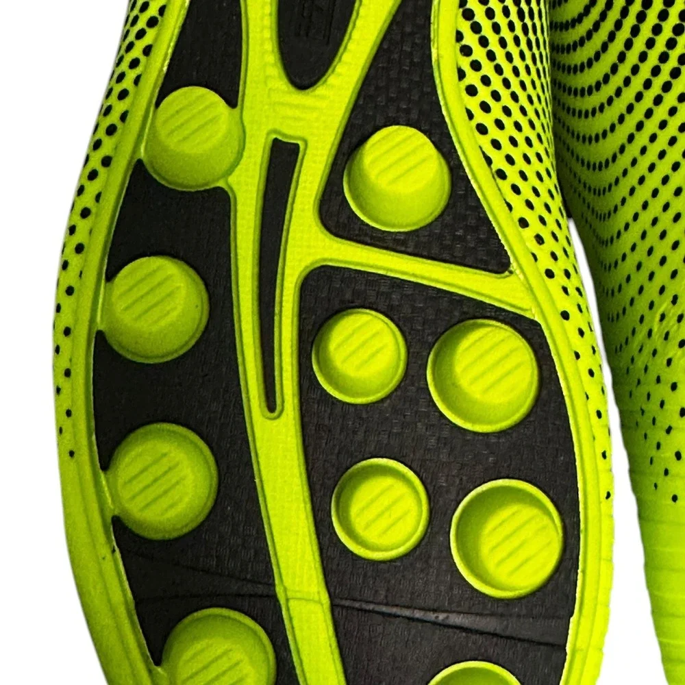 Zentic Soccer Cleats Outdoor Training Neon‎ Green Black Shoes Size 4.5